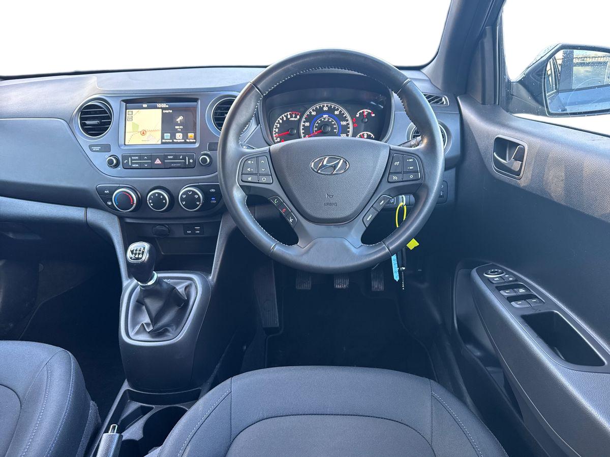 Used Hyundai i10 2018 for sale - 76717471: Photo 17