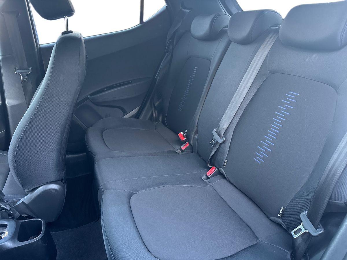 Used Hyundai i10 2018 for sale - 76717471: Photo 24