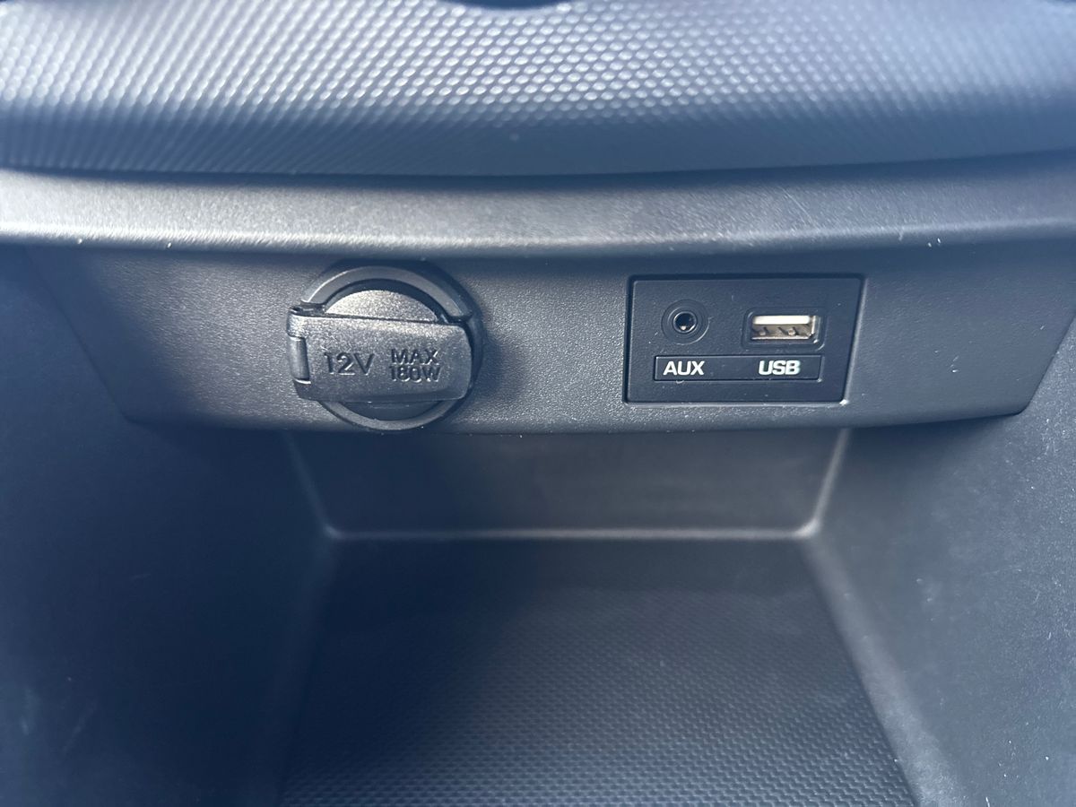 Used Hyundai i10 2018 for sale - 76717471: Photo 30