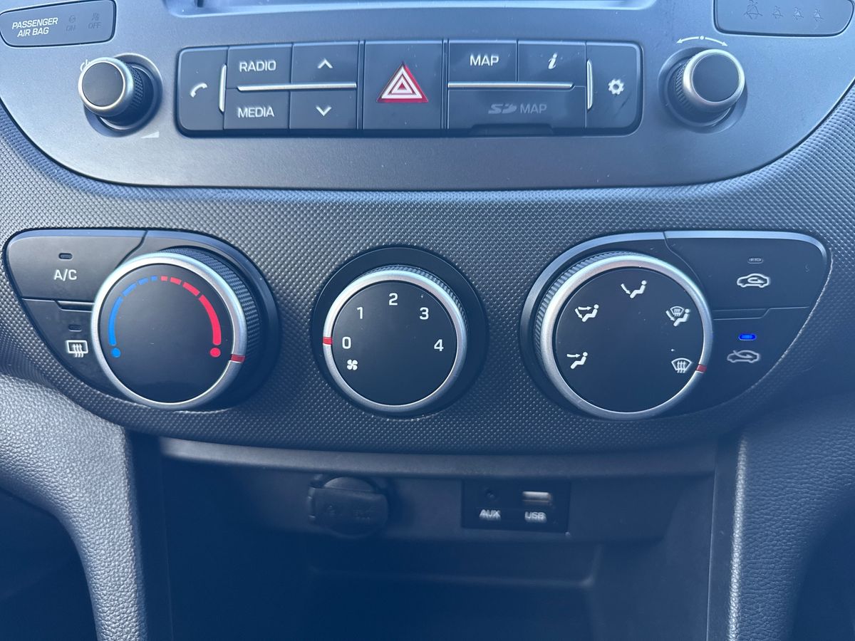 Used Hyundai i10 2018 for sale - 76717471: Photo 31