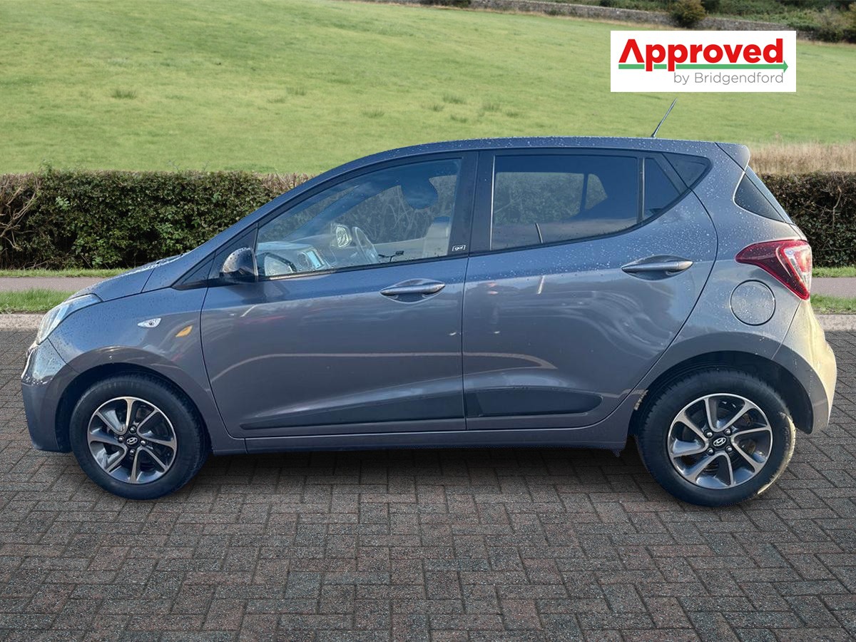 Used Hyundai i10 2018 for sale - 76717471: Photo 8