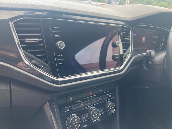 Used Volkswagen T-Roc 2018 for sale - 75469556: Photo 14