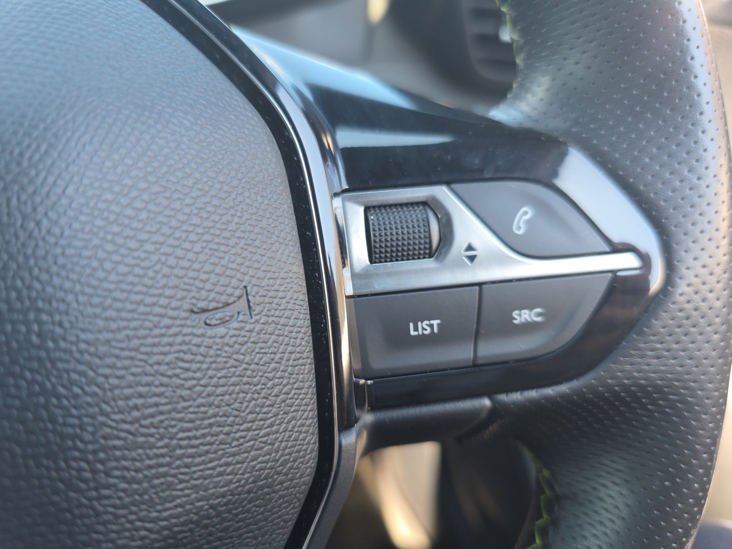 Used Peugeot 208 2020 for sale - 76589911: Photo 18