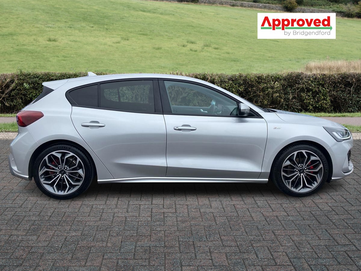 Used Ford Focus 2023 for sale - 76366607: Photo 2