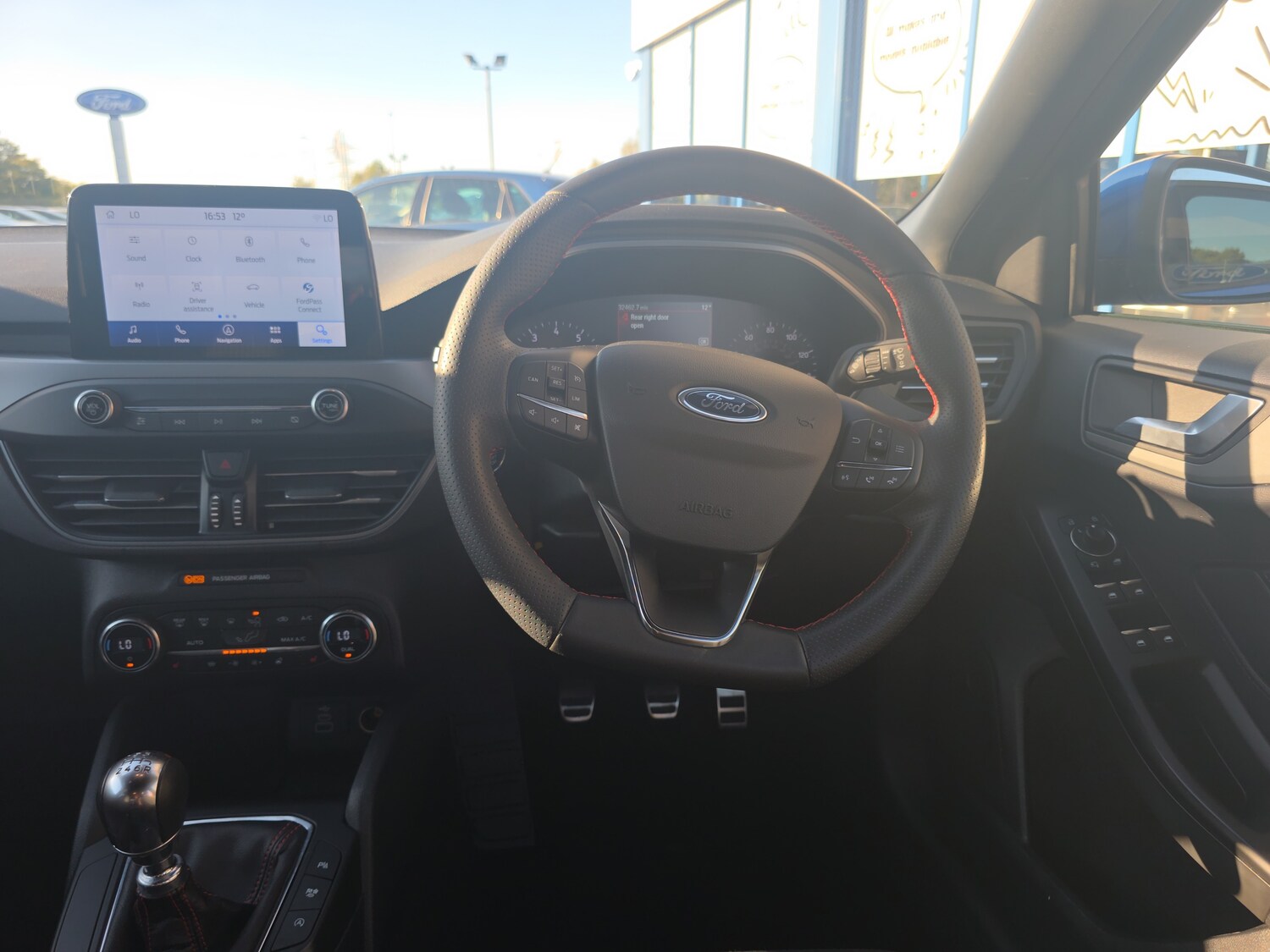 Used Ford Focus 2022 for sale - 76062356: Photo 8