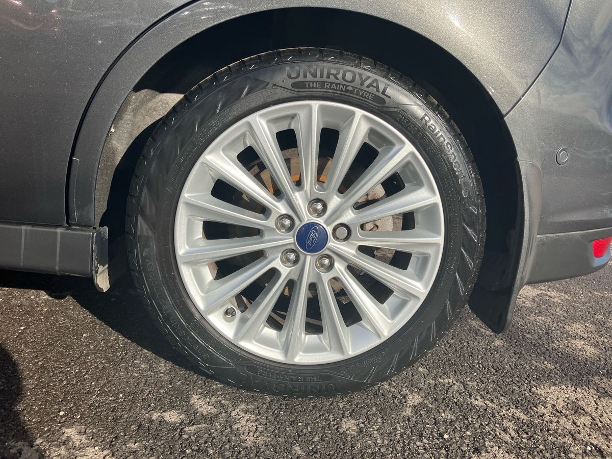 Used Ford C-Max 2015 for sale - 76609536: Photo 13