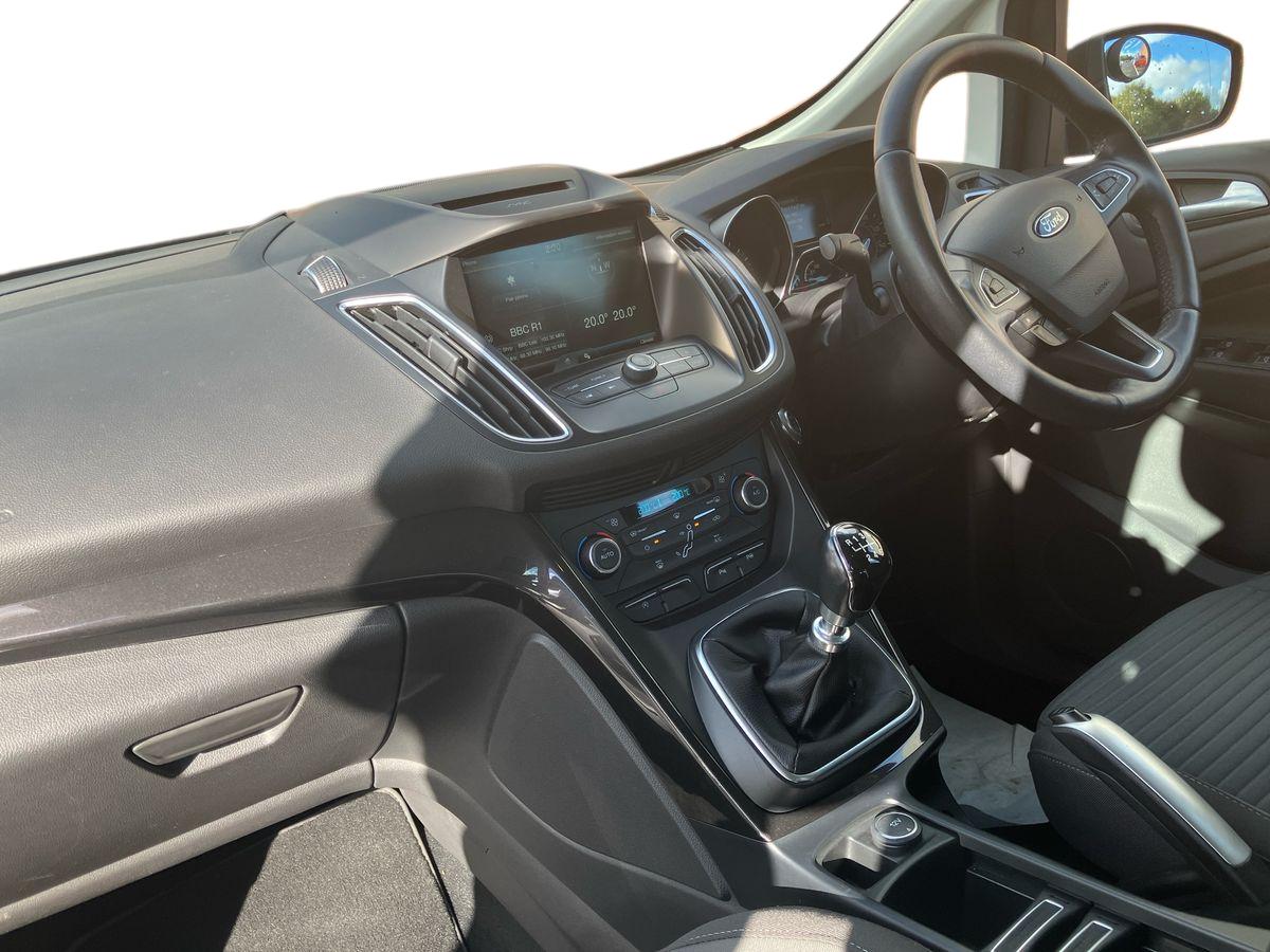 Used Ford C-Max 2015 for sale - 76609536: Photo 22