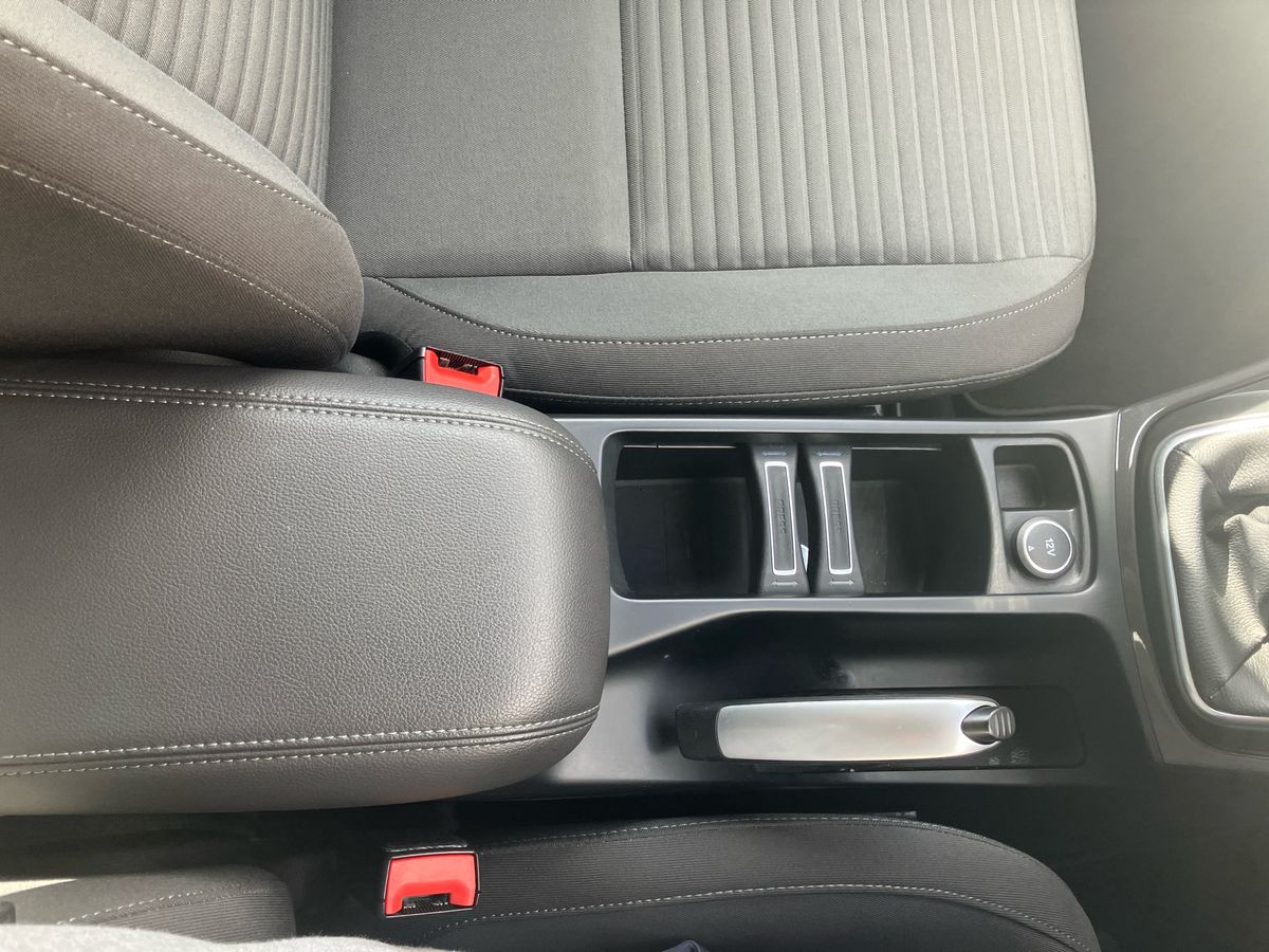 Used Ford C-Max 2015 for sale - 76609536: Photo 31