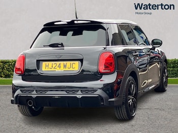 Used MINI Cooper 2024 for sale - 79101837: Photo