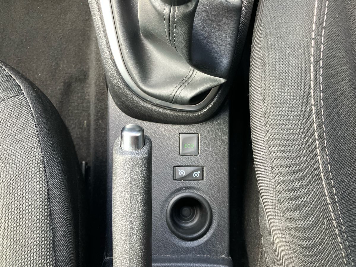 Used Renault Captur 2018 for sale - 77461808: Photo 30