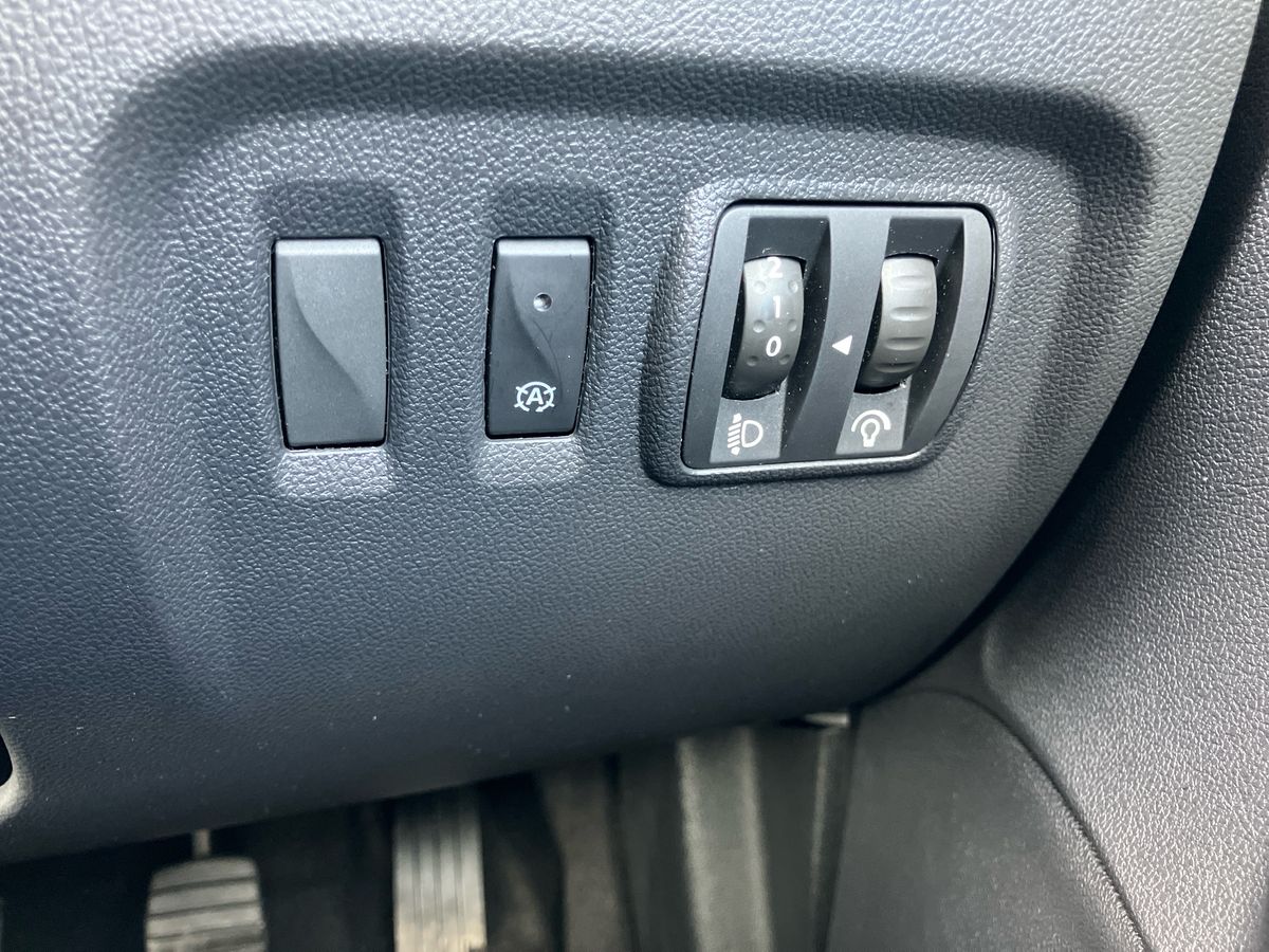 Used Renault Captur 2018 for sale - 77461808: Photo 34