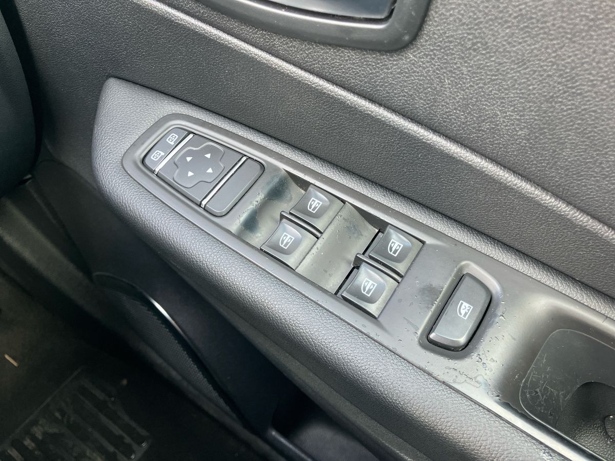 Used Renault Captur 2018 for sale - 77461808: Photo 35