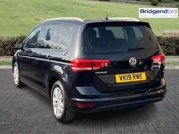 Used Volkswagen Touran 2019 for sale - 75469653: Photo