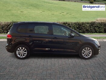 Used Volkswagen Touran 2019 for sale - 75469653: Photo