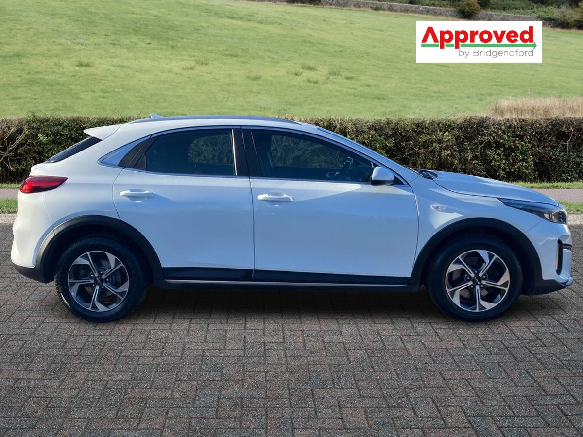 Used Kia XCeed 2023 for sale - 77428053: Photo 2