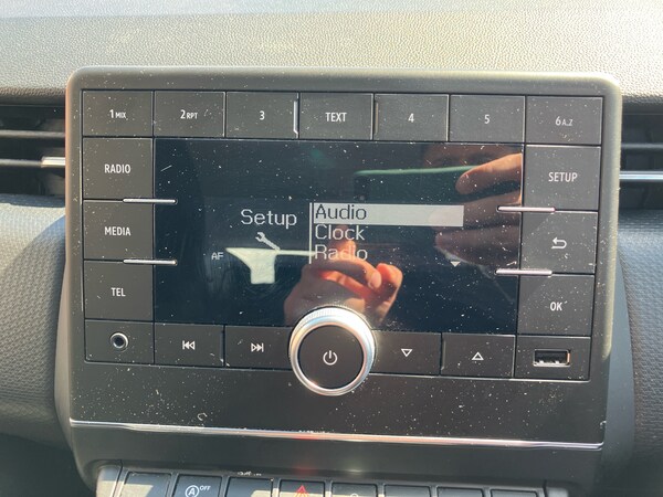 Used Renault Clio 2020 for sale - 75725979: Photo 12