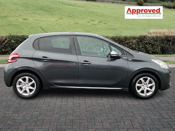 Used Peugeot 208 2014 for sale - 77755597: Photo