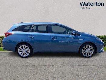 Used Toyota Auris 2018 for sale - 79057169: Photo