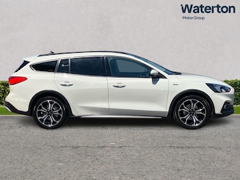 Used Ford Focus 2020 for sale - 79182002: Photo