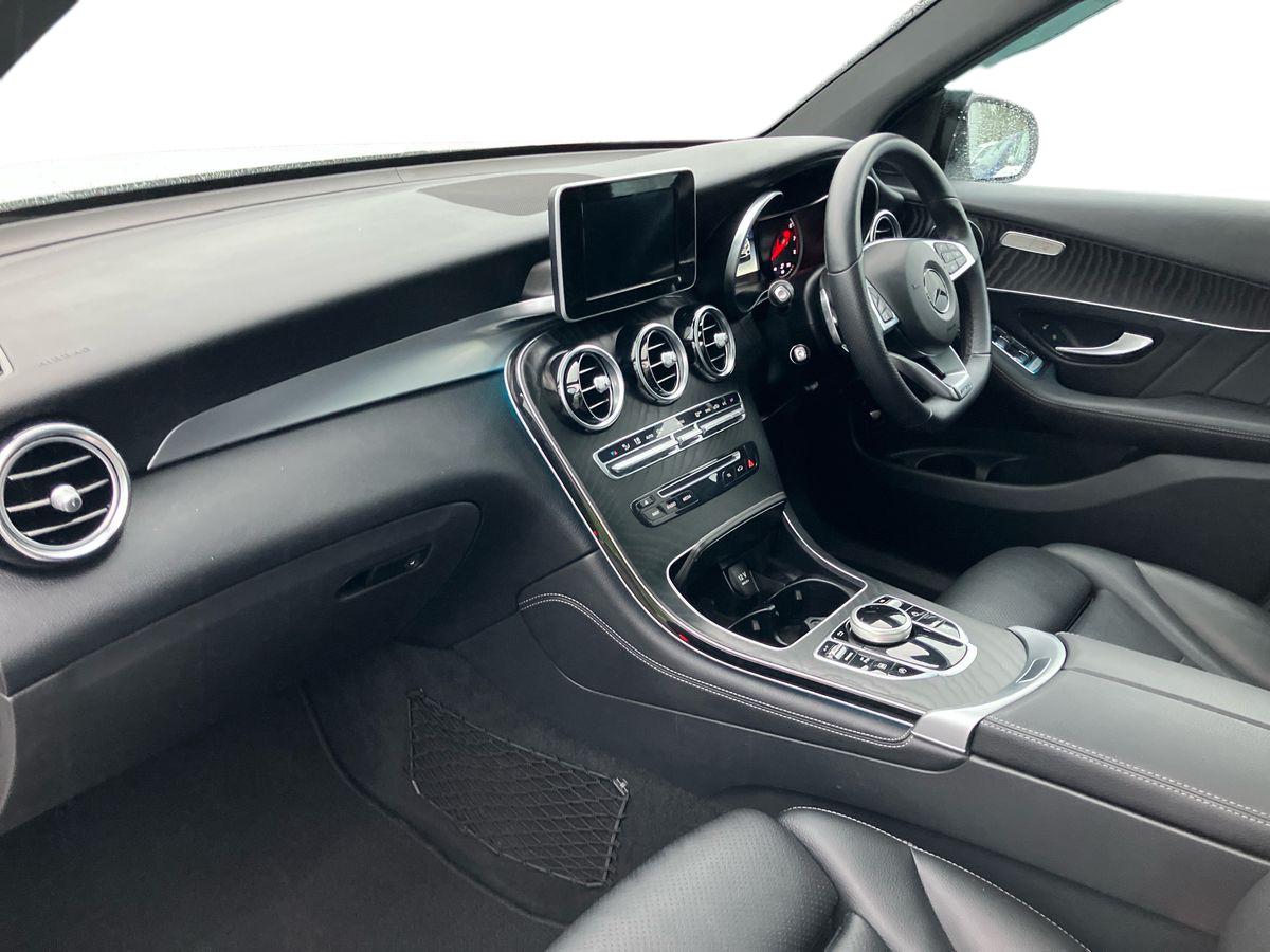 Used Mercedes-Benz GLC 2019 for sale - 76556800: Photo 22