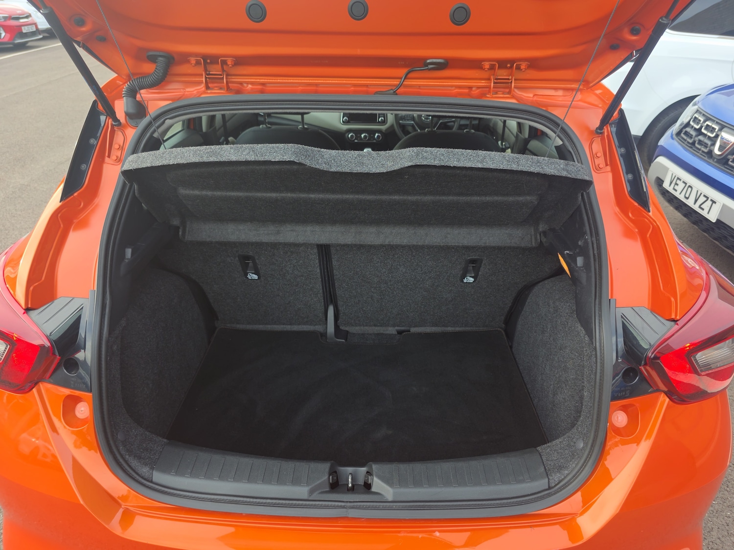 Used Nissan Micra 2018 for sale - 76092130: Photo 9