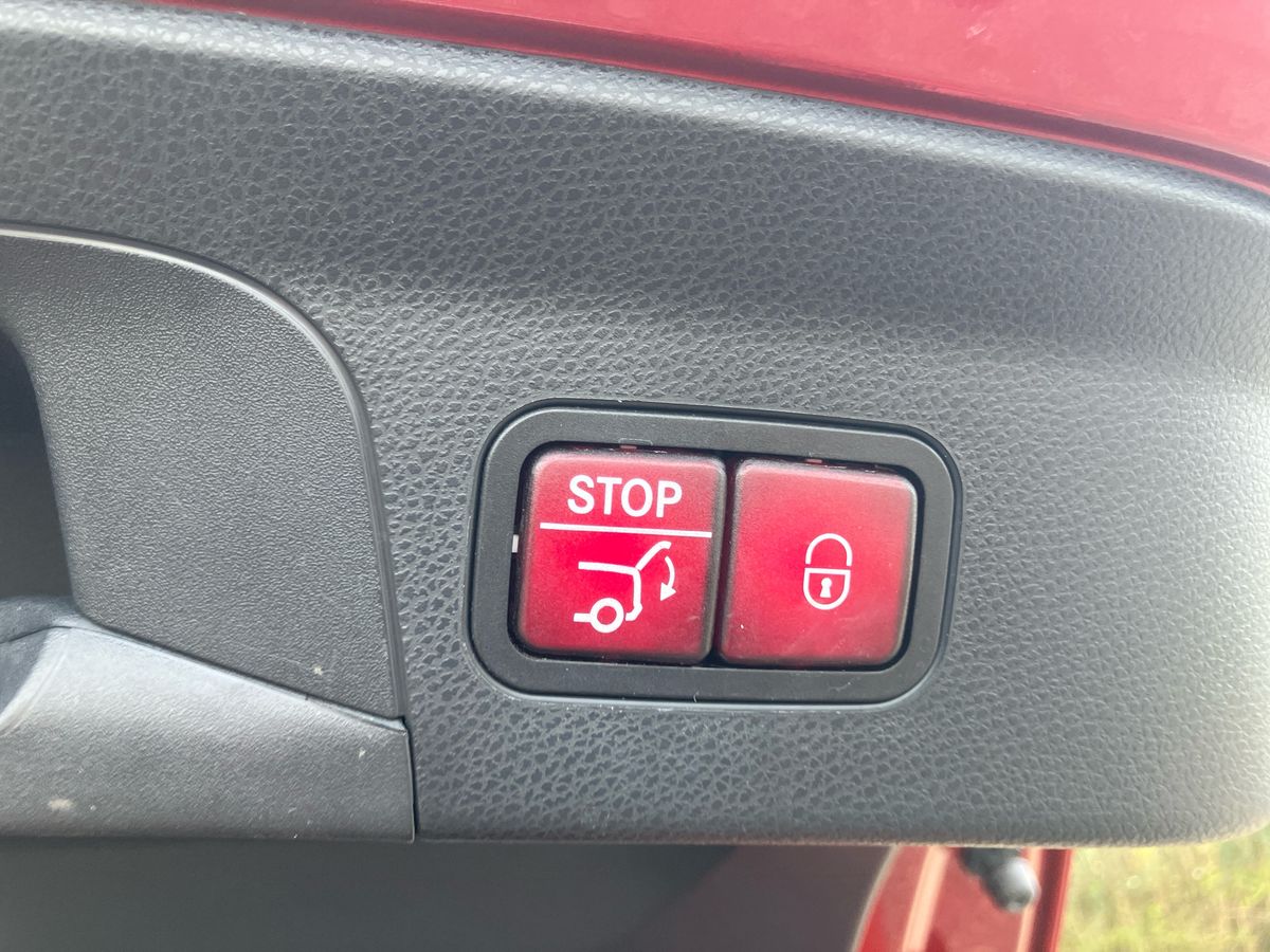 Used Mercedes-Benz GLC 2019 for sale - 77803739: Photo 28