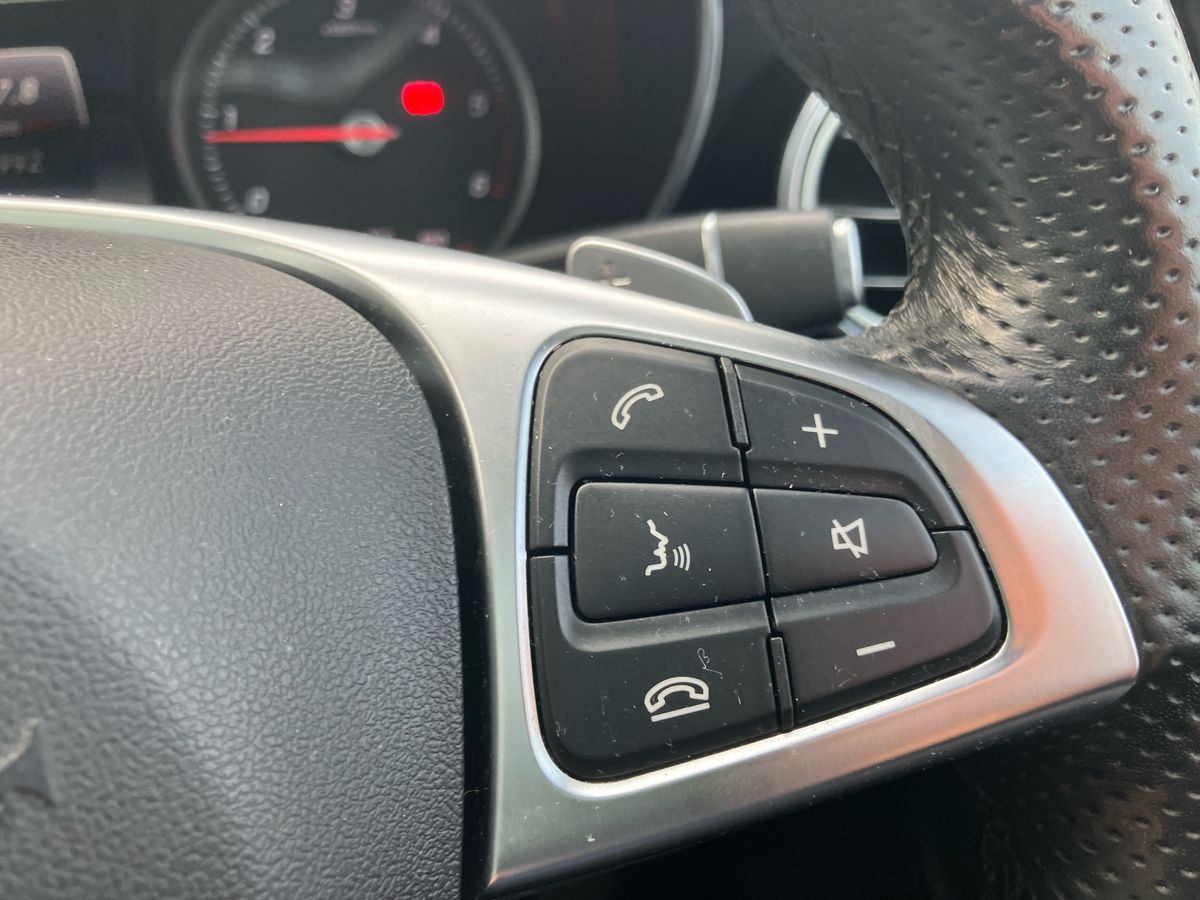 Used Mercedes-Benz GLC 2019 for sale - 77803739: Photo 32