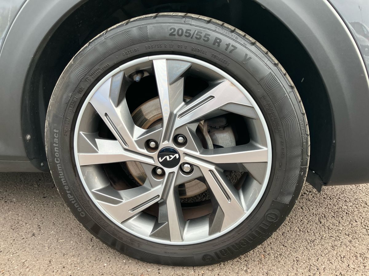 Used Kia Stonic 2022 for sale - 76366392: Photo 13