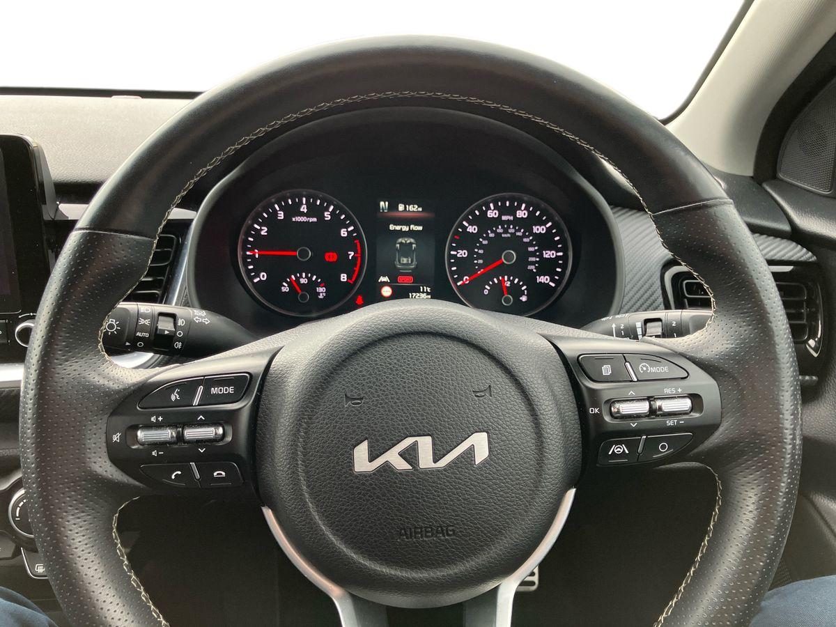 Used Kia Stonic 2022 for sale - 76366392: Photo 19