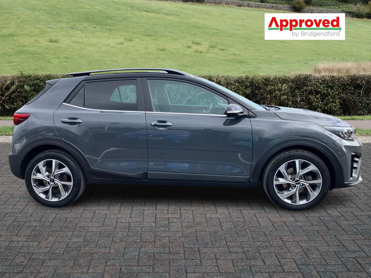 Used Kia Stonic 2022 for sale - 76366392: Photo 2