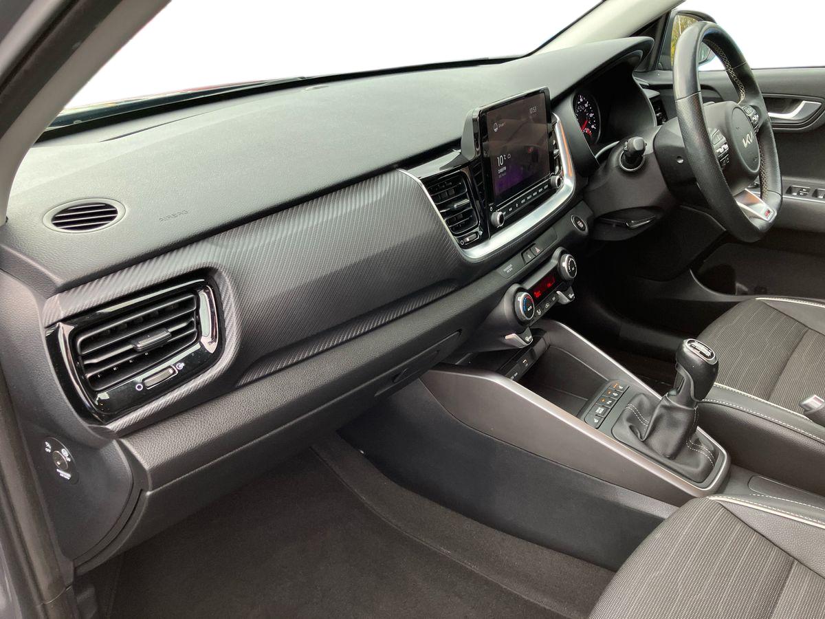 Used Kia Stonic 2022 for sale - 76366392: Photo 22