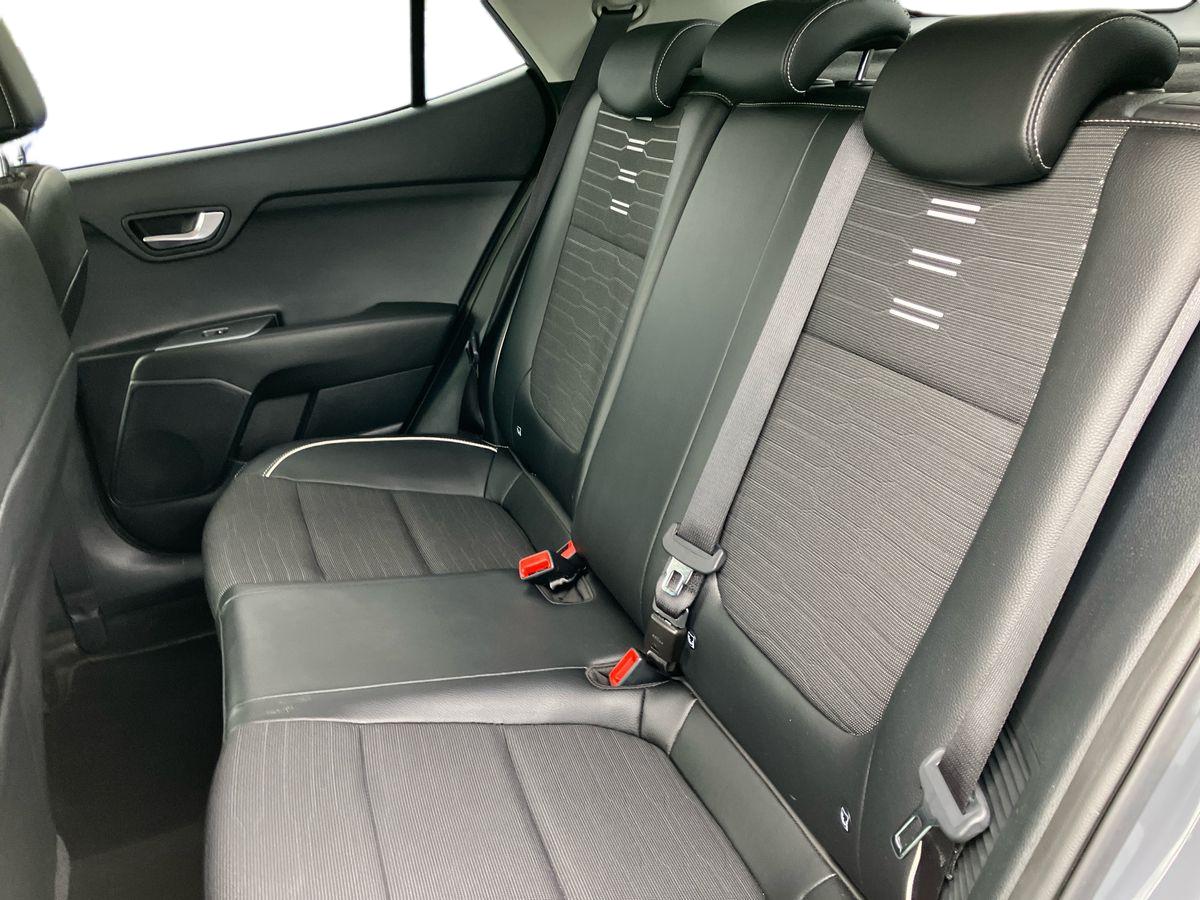 Used Kia Stonic 2022 for sale - 76366392: Photo 24