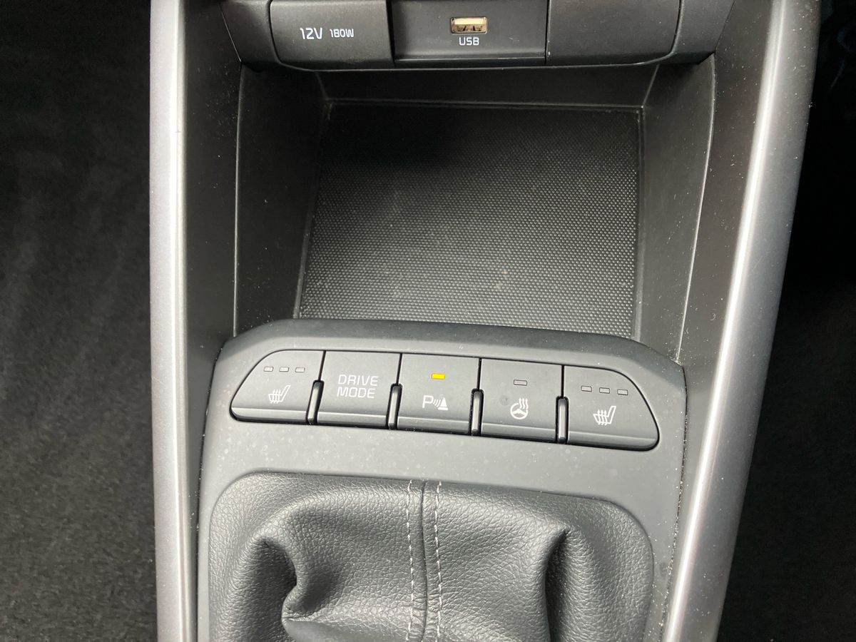 Used Kia Stonic 2022 for sale - 76366392: Photo 29
