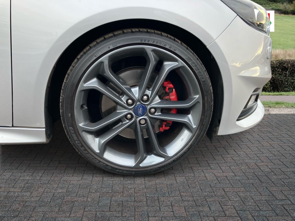 Used Ford Focus 2017 for sale - 76696488: Photo 13