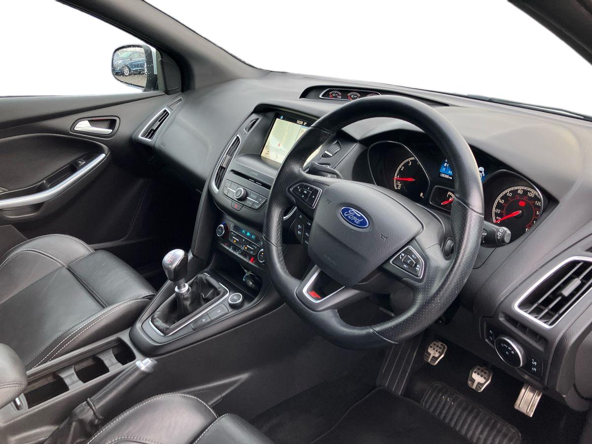 Used Ford Focus 2017 for sale - 76696488: Photo 14