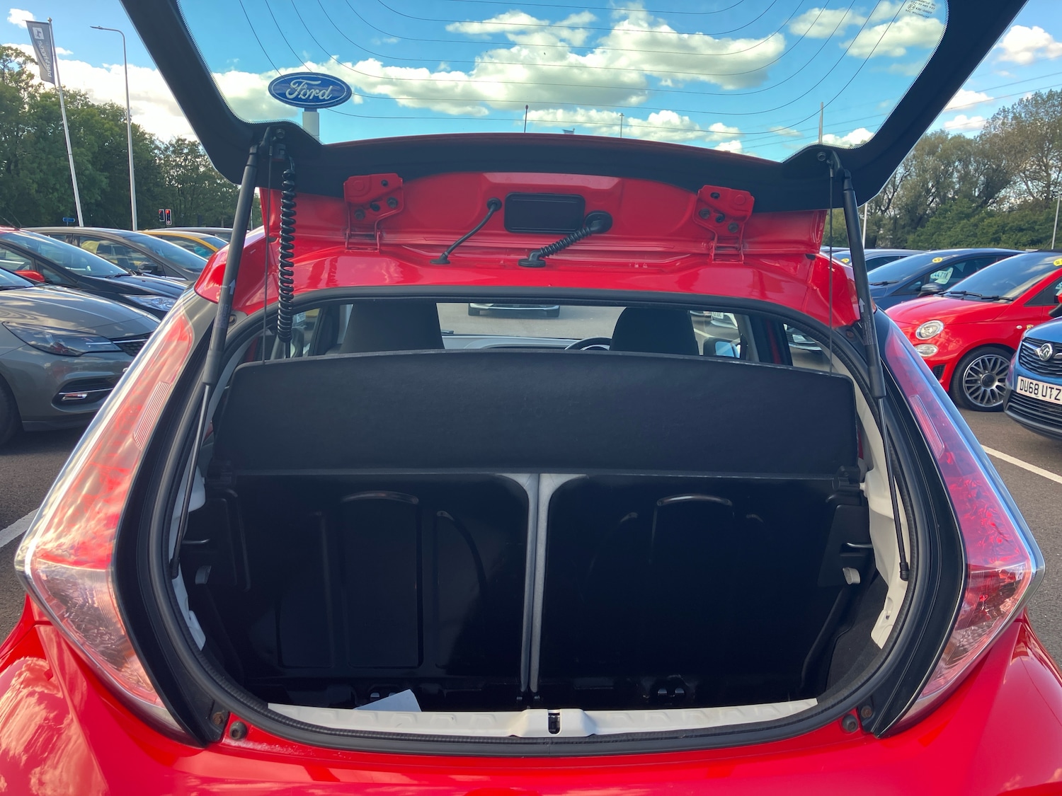 Used Toyota AYGO 2014 for sale - 76007983: Photo 9