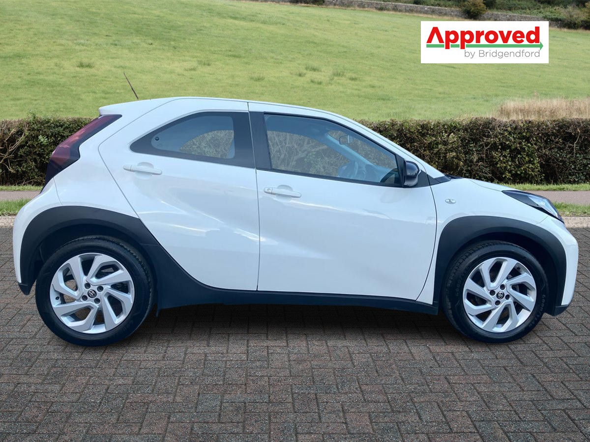 Used Toyota Aygo X 2022 for sale - 76289782: Photo 2