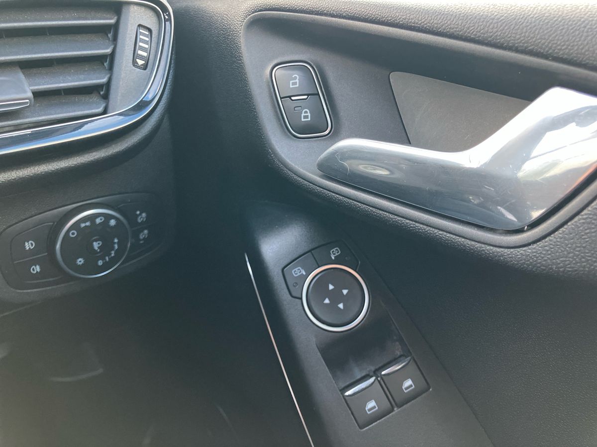 Used Ford Fiesta 2018 for sale - 77105909: Photo 33