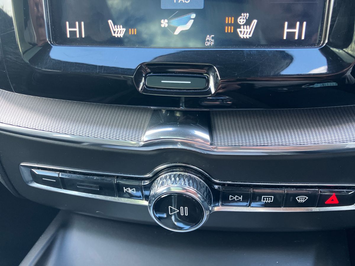 Used Volvo XC60 2018 for sale - 78055234: Photo 30