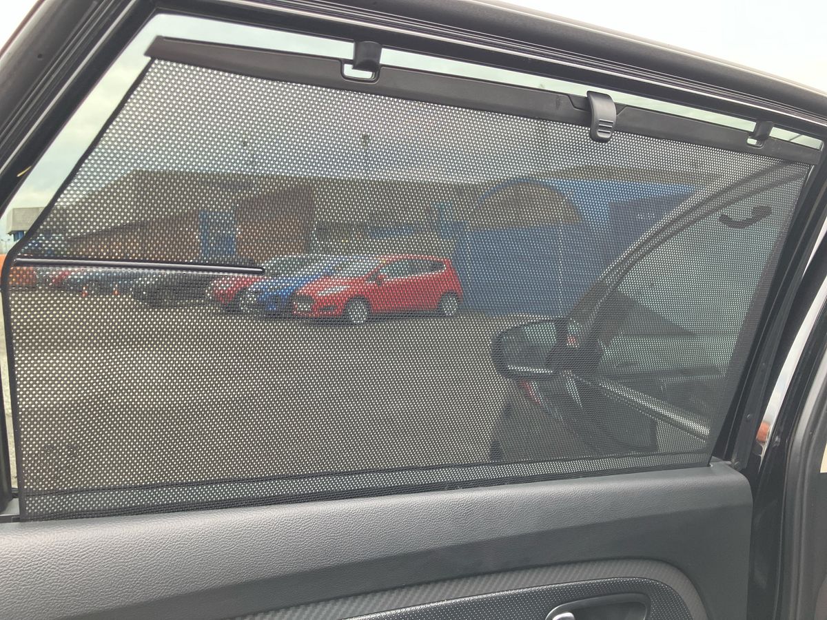 Used Kia Carens 2017 for sale - 77627584: Photo 30