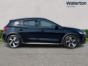 Used Ford Focus 2023 for sale - 79602504: Photo