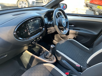 Used Toyota Aygo X 2023 for sale - 75469625: Photo