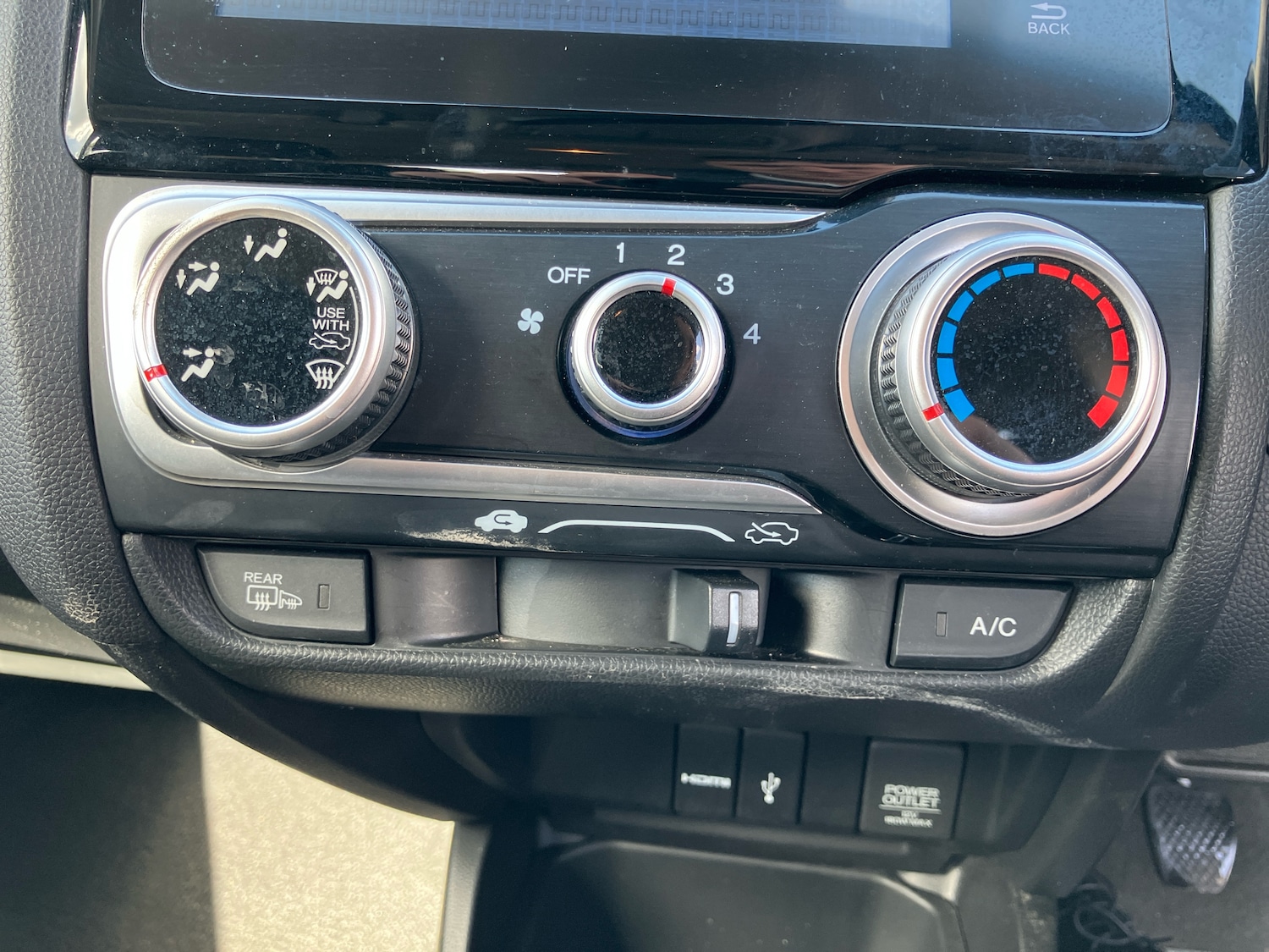 Used Honda Jazz 2017 for sale - 75921992: Photo 18