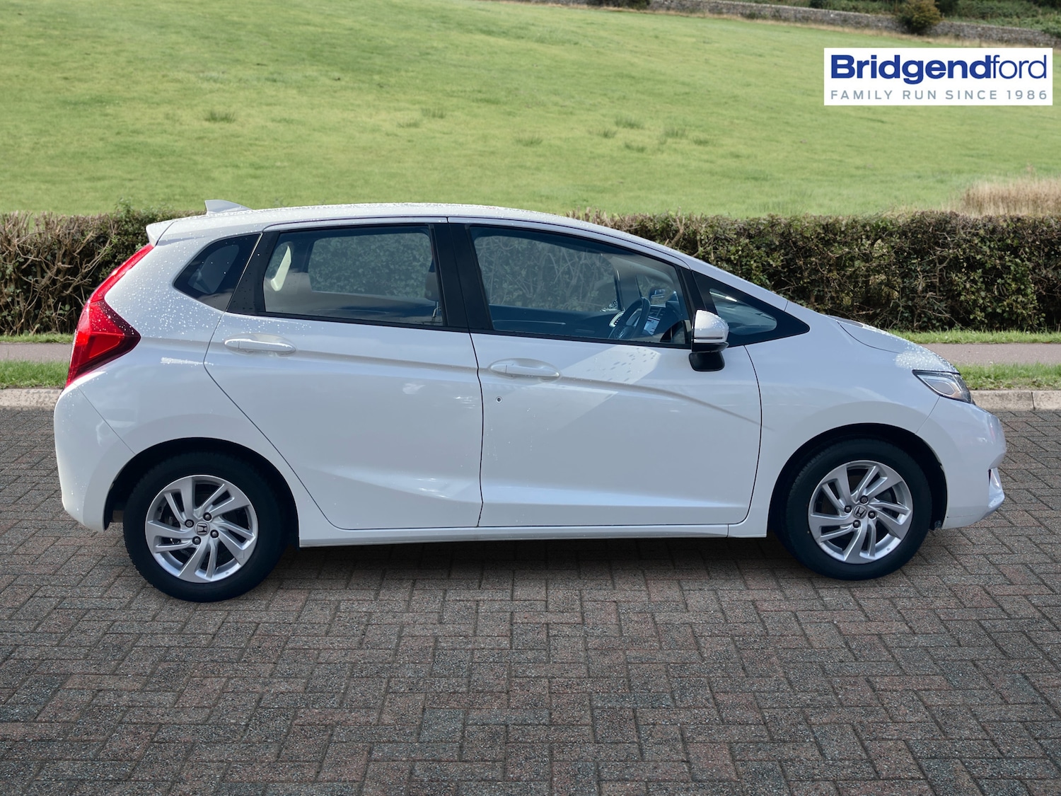 Used Honda Jazz 2017 for sale - 75921992: Photo 4