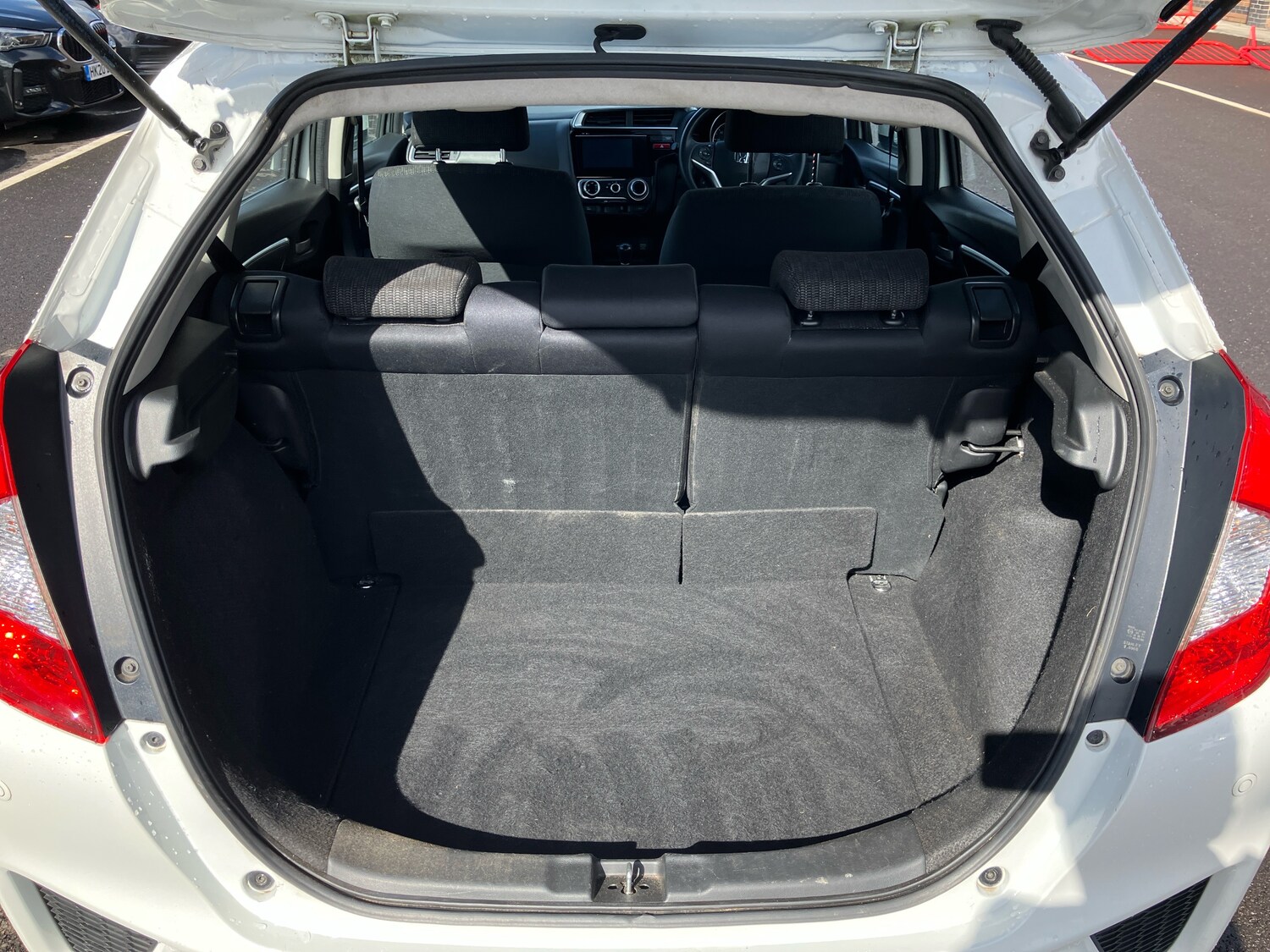 Used Honda Jazz 2017 for sale - 75921992: Photo 9