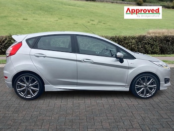 Used Ford Fiesta 2017 for sale - 78643640: Photo