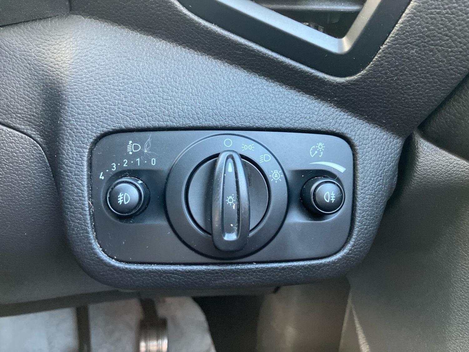 Used Ford Kuga 2017 for sale - 76116903: Photo 19