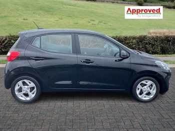 Used Hyundai i10 2021 for sale - 77988442: Photo