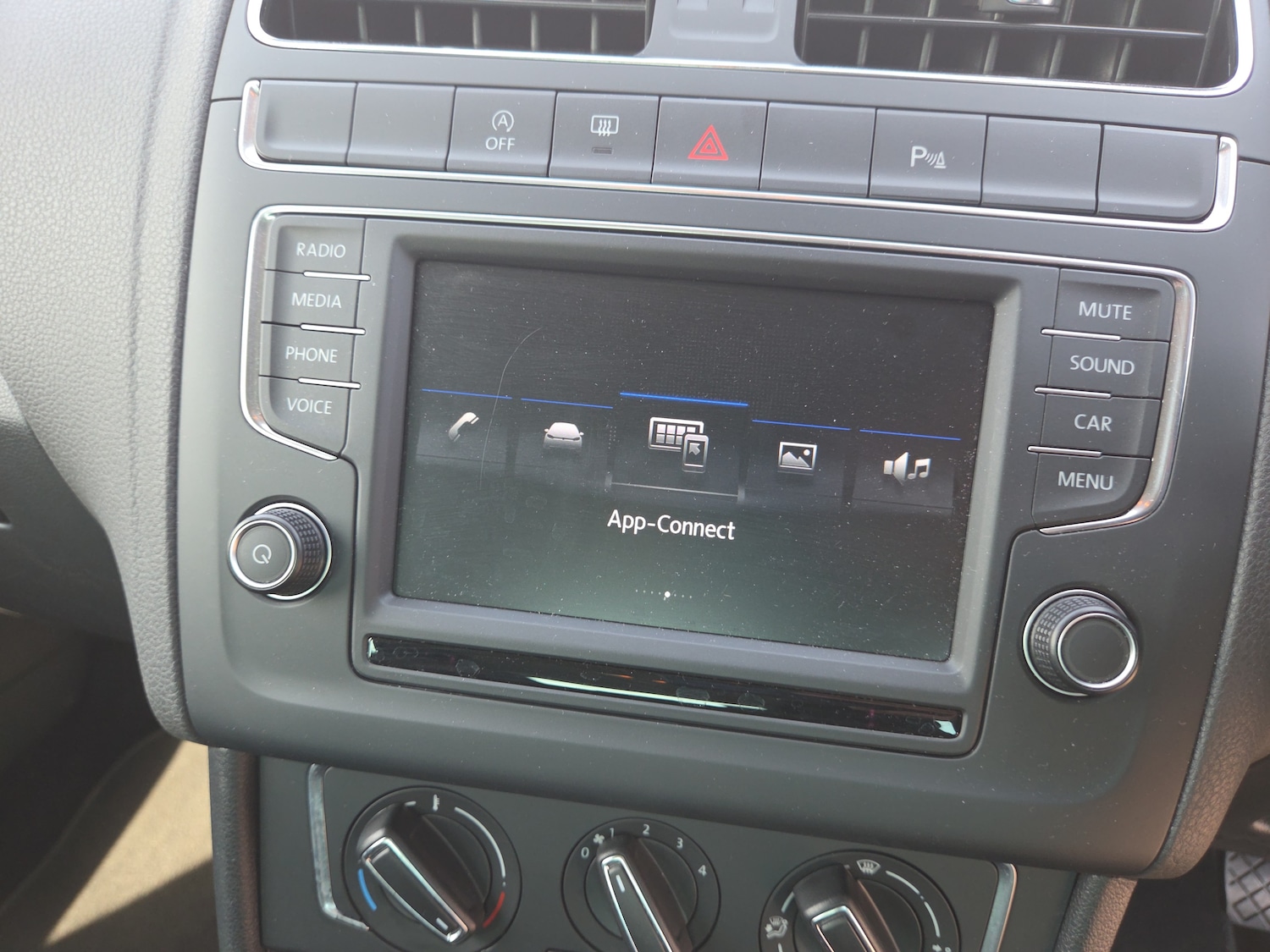 Used Volkswagen Polo 2017 for sale - 77449640: Photo 12