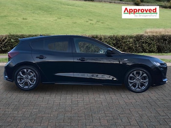 Used Ford Focus 2022 for sale - 77087601: Photo